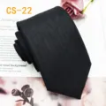 Dettaglio di una cravatta in jacquard di seta nera, elegante cravatta formale da uomo. - CS-22