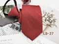 Red striped zipper tie men business formal necktie 8cm lazy tie detailed presentation view - LD-27