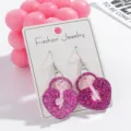 Pendientes de aro corazón candado purpurina rosa, detalle joyería estilo dulce primer plano. - Cerradura de Llave Corazón / Púrpura