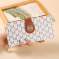 Portefeuille long minimaliste pour femme avec imprimé monogramme et fermeture éclair sécurisée. - Blanc