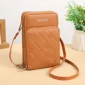 Borsa a tracolla trapuntata marrone con cerniera multistrato, design minimalista. - Marrone