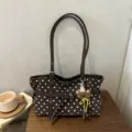 Bolso de mano marrón de lunares, gran capacidad, elegante bolso de hombro para mujeres. - Con Colgante / Café