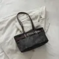 Bolso de hombro vintage de lona para mujer, elegante bolso marrón con correa de cuero. - Negro