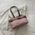 Bolso de hombro rosa para mujer, bolso vintage elegante con correas marrones. - Rosa