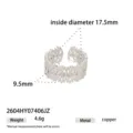 Dettaglio anello aperto regolabile colore argento con motivo in filigrana e pietre scintillanti. - Croce Pavé Strass (2604HY07406JZ) / DI 17.5mm Larghezza 9.5mm / Argento