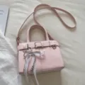 Modische rosa Umhängetasche mit Perlen Schleife und Schnalle, trendige Damen Handtasche chic. - Rosa Mit Anhänger