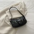 Sac baguette noir en cuir PU clouté style vintage punk sac épaule lune chic pour femmes - Noir
