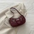 Femme Français Rétro Rouge PU Cuir Sac Bandoulière Sac Croissant Rivet Fermeture Éclair Sac à Main - Rouge