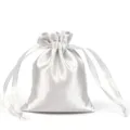 Elegante bolsa de satén plateado con cordón para empaque de joyería - 7*9cm / Gris