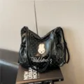 Borsa a tracolla nera a pois con ricamo di coniglio, grande capacità per il lavoro quotidiano. - Nero senza ciondoli