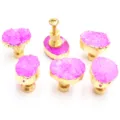 Boutons de placard en agate cristal rose avec bords dorés pour tiroirs et meubles. - Rouge