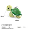 Orecchini a lobo in metallo smaltato tartaruga, gioielli di animali stile oceano chic. - Piccola Tartaruga (2411PQ23952YZ) / Verde chiaro