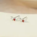 Pendientes de botón de estrella de cinco puntas de plata S925 con circonitas rojas y blancas. - Oro Blanco Enero Rojo Granate