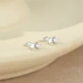 Pendientes de boton de plata esterlina con circonita cubica brillante y moda chic - Oro Blanco Junio Azul Cambiante