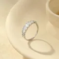 Anillo de plata S925 con piedras ovaladas, variante de joyería elegante para mujeres. - Talla US 5 / Juego de hileras de strass (RS3778) / Oro blanco