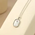 Collar de plata del zodiaco Cáncer con colgante ovalado de madreperla blanca y piedra rosa. - Platinado - Cáncer