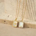 Verguld letter D hanger ketting set met moerasspons en schitterende zirkonia stenen. - Letter D (TN4437) / Goud