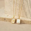 18k vergulde witte moederschelp letter n hanger ketting variant stijl voor vrouwen. - Letter N (TN4437) / Goud