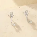 Pendientes colgantes de plata de ley 925 con circonita cúbica elegantes para mujer - Estilo de Doble Piedra (ES3821) / Oro blanco