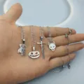 Set collana con ciondolo gotico in acciaio inossidabile con mietitore e zucca di Halloween. - Stile Set da 4 Pezzi / Colore acciaio