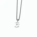 Collana con ciondolo numero 6 gotico in acciaio inossidabile, gioiello argento street style. - Colore acciaio