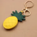 Portachiavi ananas vista dettagliata, grazioso ciondolo borsa frutta e anello chiavi. - Ananas 3D (001) / Giallo