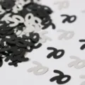 Schwarze und silberne Zahlen Konfetti fuer Geburtstag Party Tischdekoration Feier. - Nummer 70 / 10g Packung / Schwarz und Silber