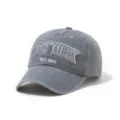 Gorra de algodón lavado gris con texto New York bordado y visera curvada. - Ajustable / Gris