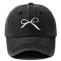 Gorra de béisbol de algodón lavado negro con bordado de lazo blanco, estilo urbano casual. - Ajustable / Negro