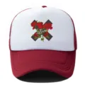 Gorra malla roja blanca con estampado rosa love, sombrero trucker elegante para protección solar. - Ajustable / Rojo Vino Blanco