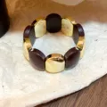 Elegante pulsera de eslabones metálicos y marrones, diseño geométrico para mujeres. - Cadena Dorado Café