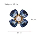 Blauwe kristal bloem magnetische broche parel centrum elegante vrouwen mode sieraden accessoire 2.6cm - Blauwe Bloem