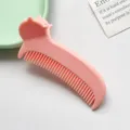 Vista dettaglio pettine per capelli gatto rosa, fermaglio portatile in plastica. - Pettine clip per capelli a testa di gatto 7,5 cm - Rosa arancio