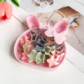 Boîte de rangement lapin mignonne remplie de mini pinces à cheveux colorées et jolis nœuds. - Boîte Lapin Pinces Étoile / 15 Pièces (2.5cm) / Couleur Morandi