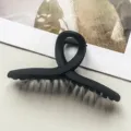 Schwarze matte geometrische Haarklammer, großes hohles Design für elegante Frisuren. - Geometrischer Kreuzstil / 13cm / Mattes Schwarz