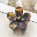 Elegante Haarklammer mit Schildpatt-Blumenmuster, modisches Acryl Haaraccessoire für Damen Alltag. - Blumenstil / 7.5cm / Matt Schildpatt
