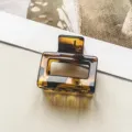 Koreanischer PC rechteckiger hohler Haarklammer, große geometrische Schildpatt Haarspange stilvoll. - Kleiner Quadratischer Hohlstil / 5cm / Glänzend Schildpatt