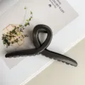 Mattschwarze geometrische Haarklammer, 13cm große elegante Haarklammer für dickes Haar. - Matt Dunkelbraun