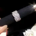 Prachtige open ring met zirkonia, luxe mode vinger sieraden voor dames en vrouwen. - Suikerklontje zirkonia pavé ring (55#) / Zilver