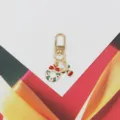 Christmas series alloy keychain featuring wreath and bell charms, cute bag accessory. - Christmas Wreath And Bell Style (6) / Green & Red
