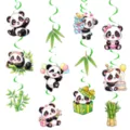 Détails rapprochés de jolies spirales suspendues de panda géant avec du joli bambou. - 12 Cartes Double Face + 12 Spirales Simples
