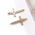 Ciondolo croce zircone placcato oro connettore per gioielli fai da te collana bracciale - 1 Pezzo (20.5x10x3.1mm Foro 1.2mm)