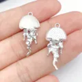 Colgantes de medusa plateados para joyería DIY, bonitos dijes de animales marinos. - Plateado Resina Blanco Medusa Brillante (28161)