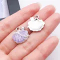 Ciondolo conchiglia smalto lega stile oceano fai da te collana bracciale gioielli accessori ingrosso - Bianco K Viola UV Smalto Perla Conchiglia (28073)