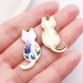 Niedliche Katzenform Metall Anhänger für DIY handgefertigte Schmuck Ohrringe Halskette Zubehör. - Weiße Emaille Rückseite Katze