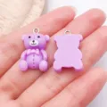 Grazioso ciondolo orsetto in resina viola per creazione gioielli fai da te collana. - Orsetto con Fiocco / 1 Pezzo (25x15x6.5mm) / Viola