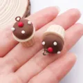Abalorios de pastel de chocolate de resina bonita para joyería DIY, dijes de magdalenas. - Cupcake de Chocolate y Crema (24089)