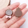 Colgante piruleta de resina con lazo rosa, accesorio de joyería DIY marrón para pulsera collar. - Dije de Paleta Con Moño (24473)