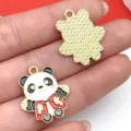 Lindo colgante de esmalte de aleación de panda para hacer joyas y llaveros de bricolaje. - Chaleco Rojo (21537) / 1 Pieza/Paquete (23x20mm) / Multicolor