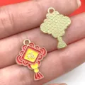 Colgantes de aleación esmaltada con nudo chino rojo y amarillo para la creación de joyas. - Nudo Chino Bendición (21550)